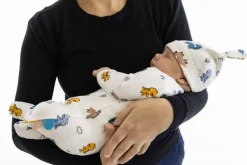 Berretto in felpa misto cotone bio per neonato