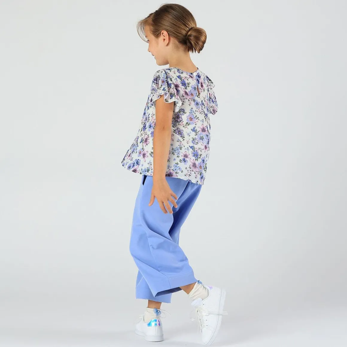 Blusa con maniche plissè da bambina