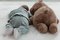 Completo newborn con piede per bambina