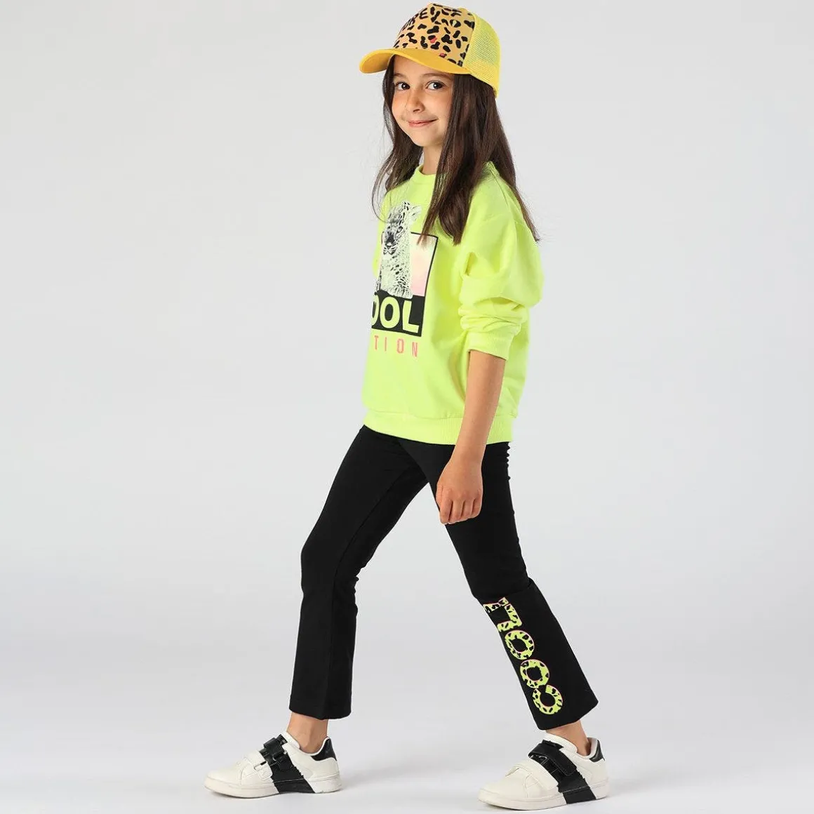 Felpa fluo con stampa da bambina