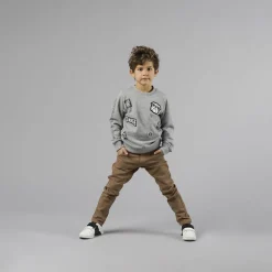 Felpa per bambino con scritte e adesivi