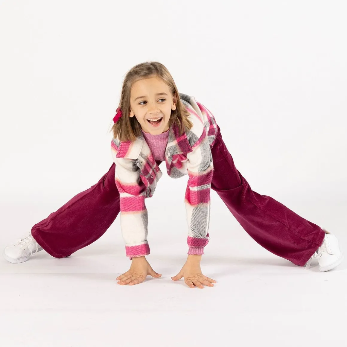 Giacca cropped a quadri per bambina