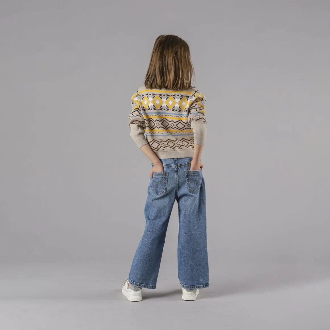 Maglia in maglia tricot da bambina collo alto