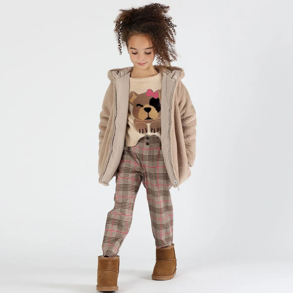 Maglia tricot con cucciolo bambina