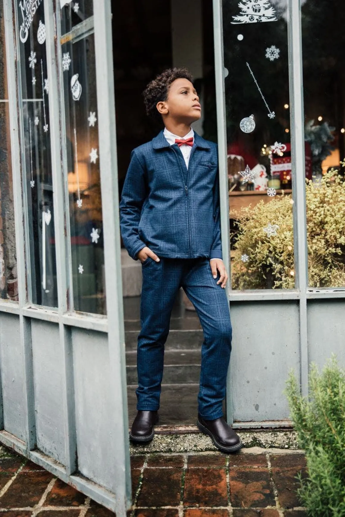 Pantalone chino con coulisse per ragazzo