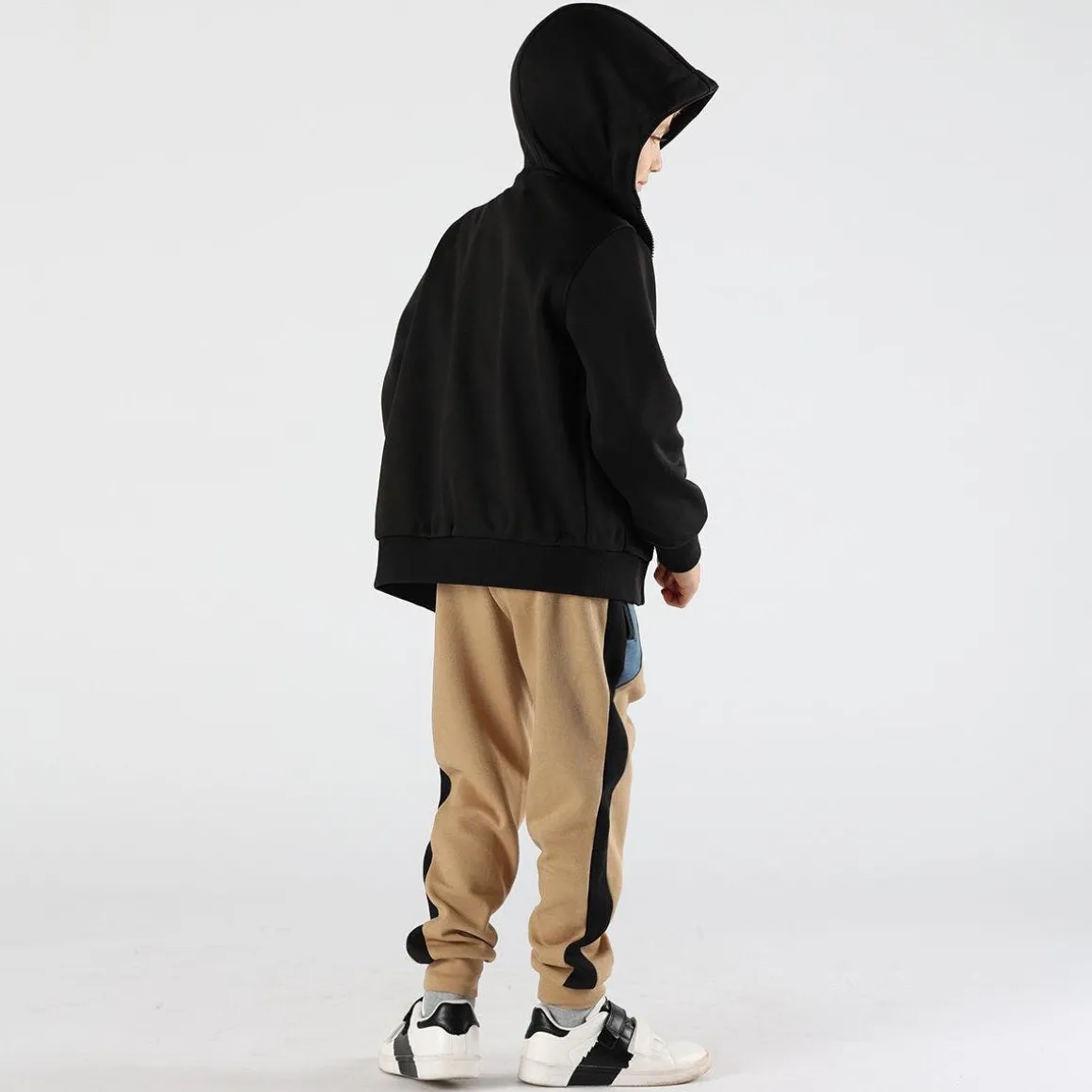 Pantalone da bambino color nocciola