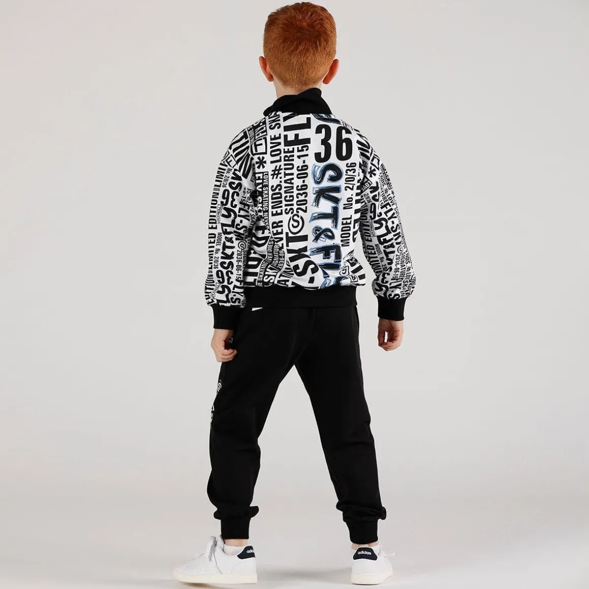 Pantalone in felpa celeste da bambino