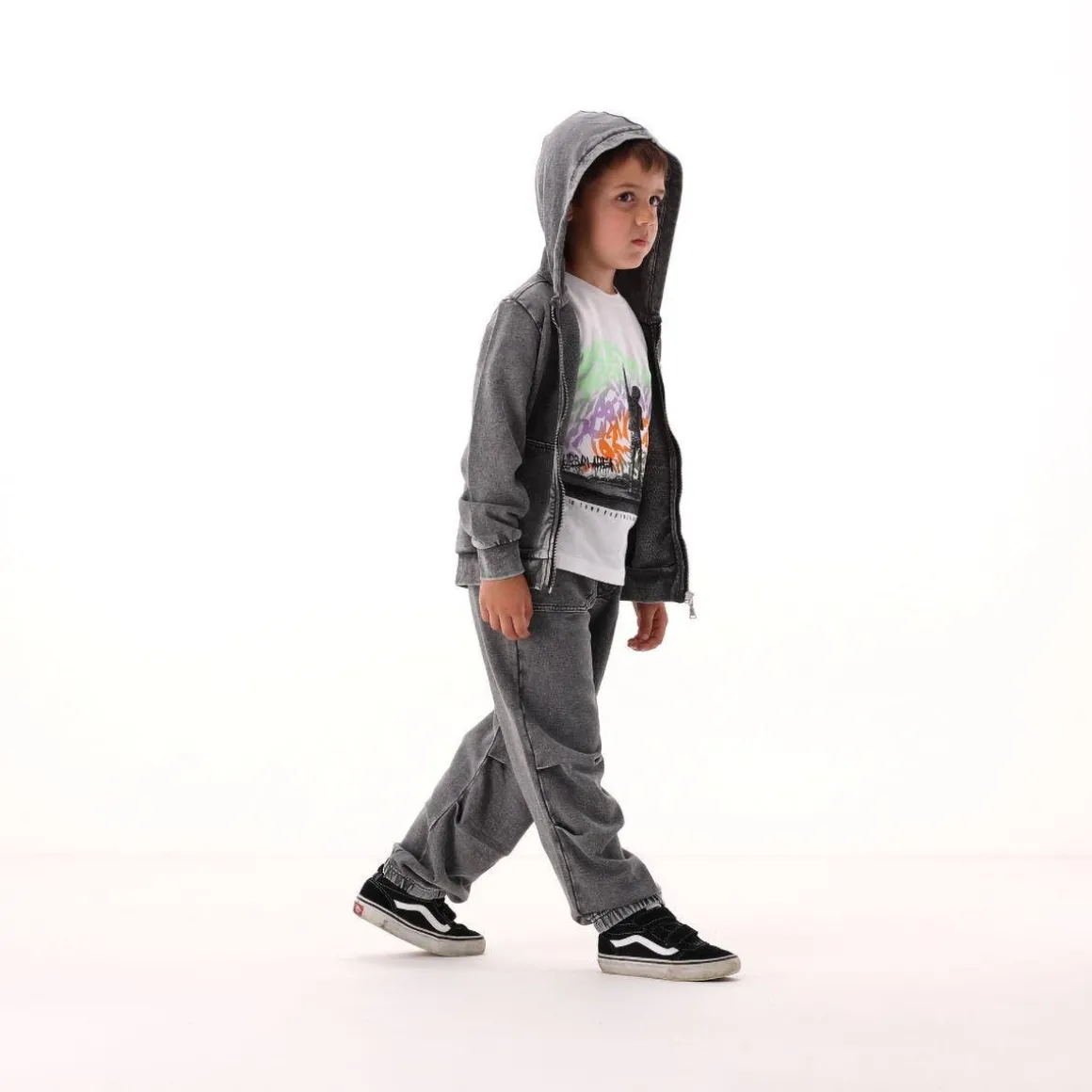 Pantalone in felpa slavata per bambino