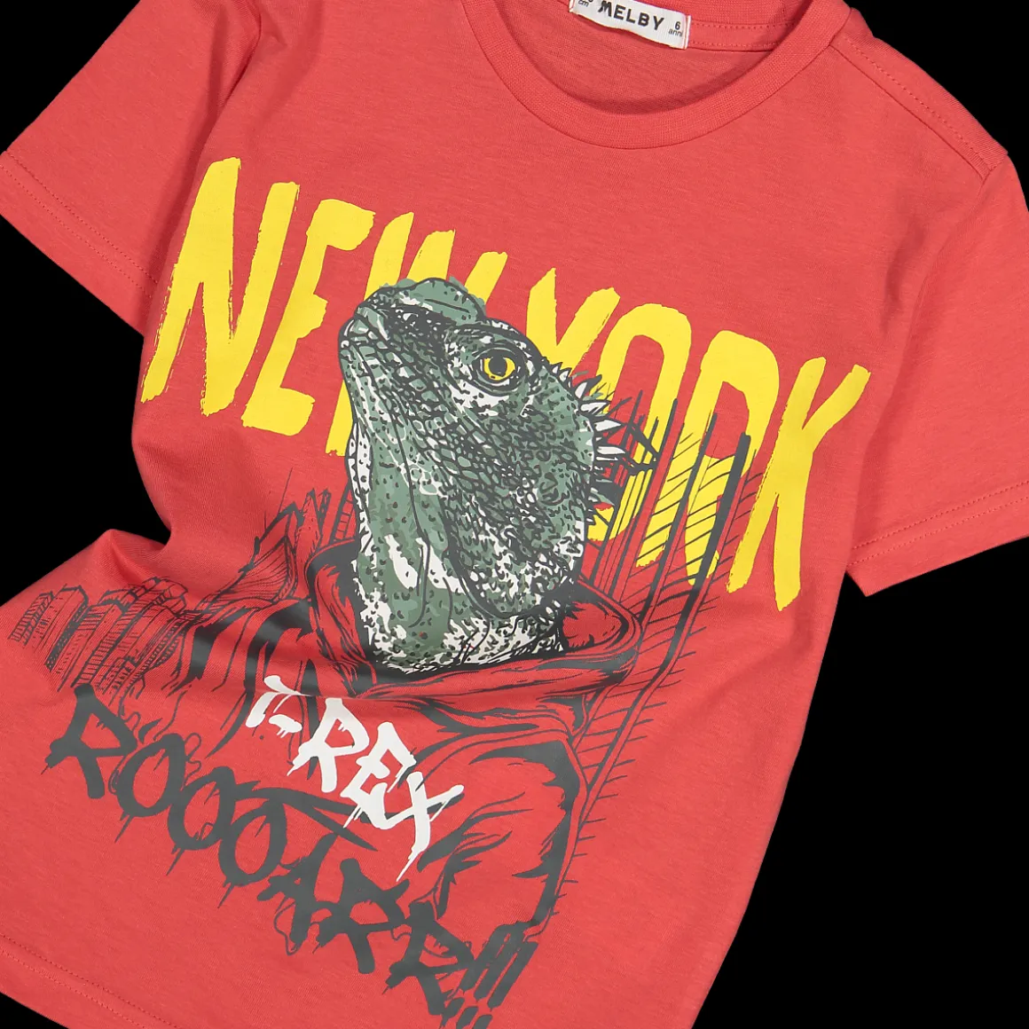 T-shirt con personaggi da bambino