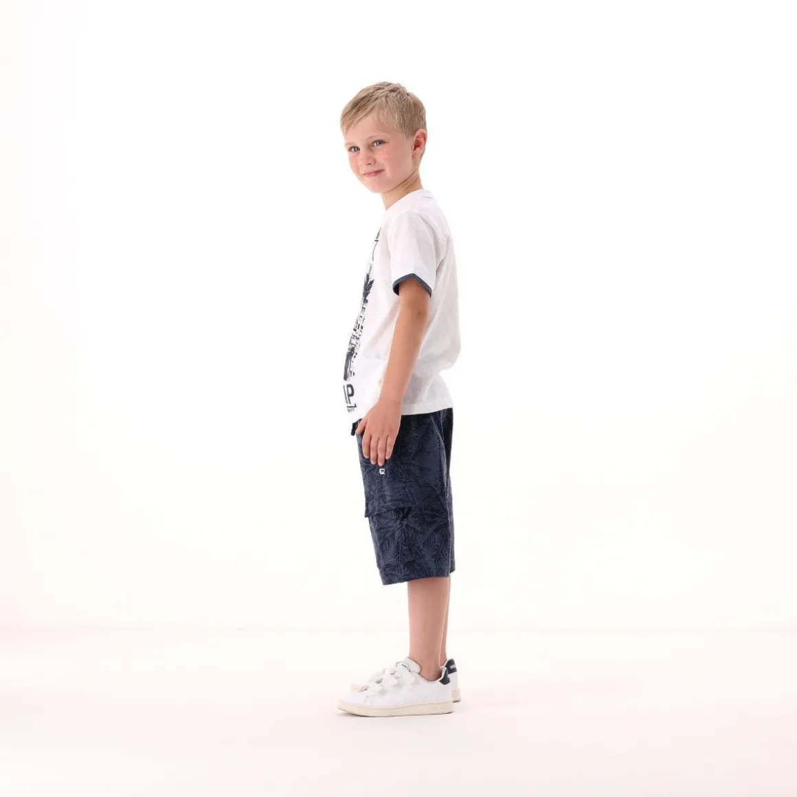 T-shirt con profili per bambino