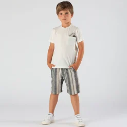 T-shirt da bambino con taschino e fazzoletto