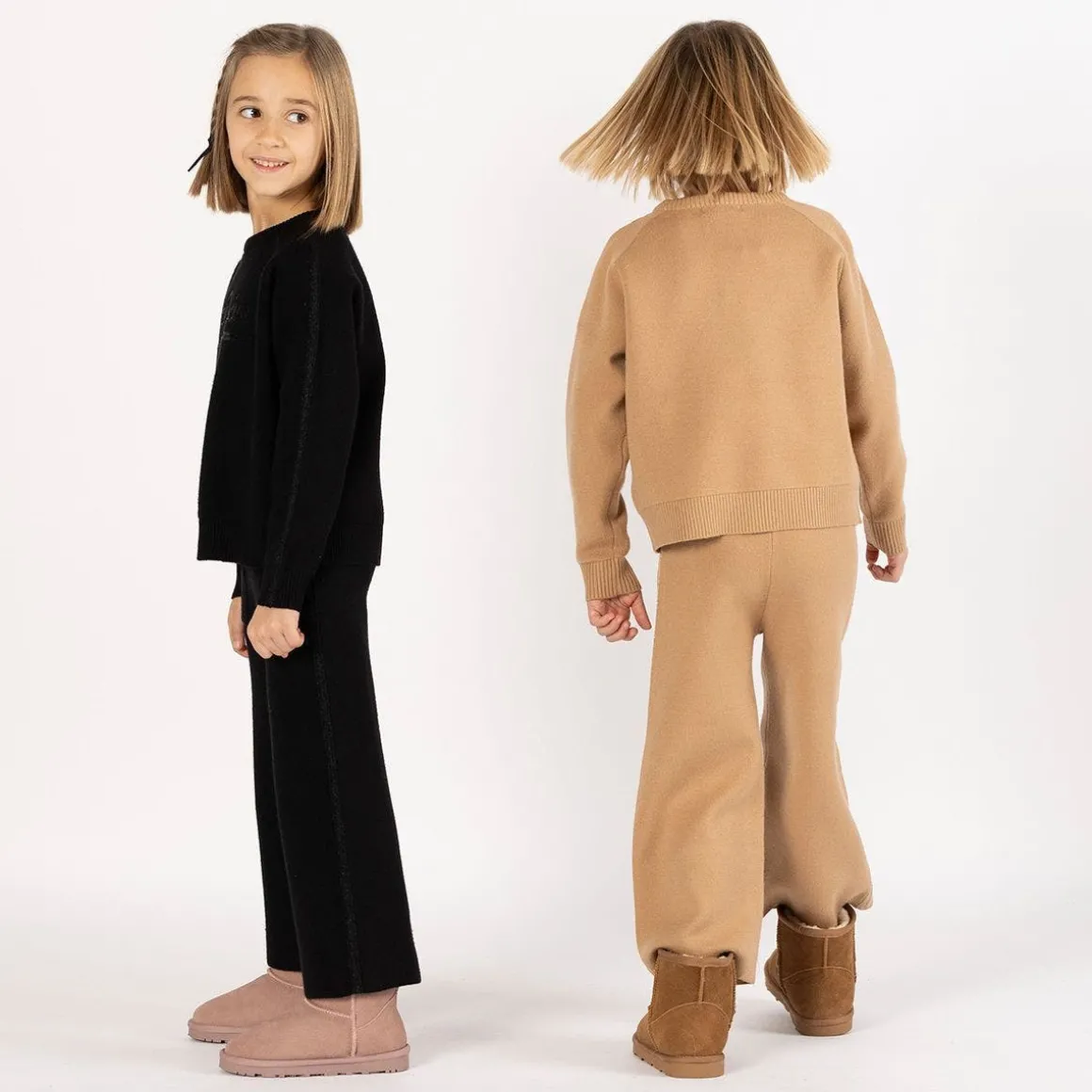 Tuta elegante in tricot per bambina