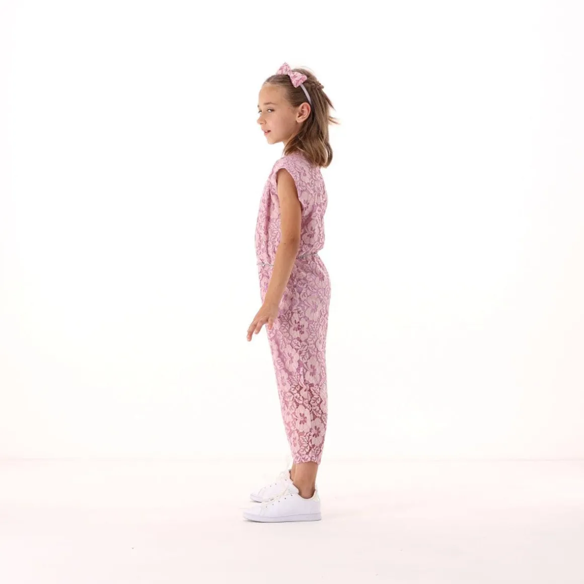 Tuta in pizzo per bambina